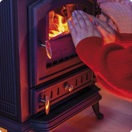 Liatinová pec na drevo MITRA 7 kW